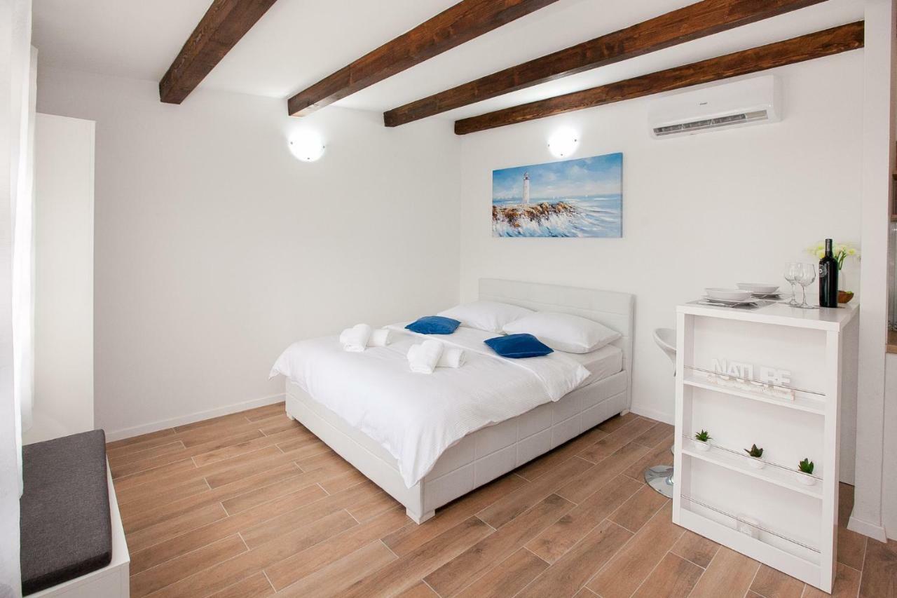 Studio Apartments Tara Zadar Exterior foto