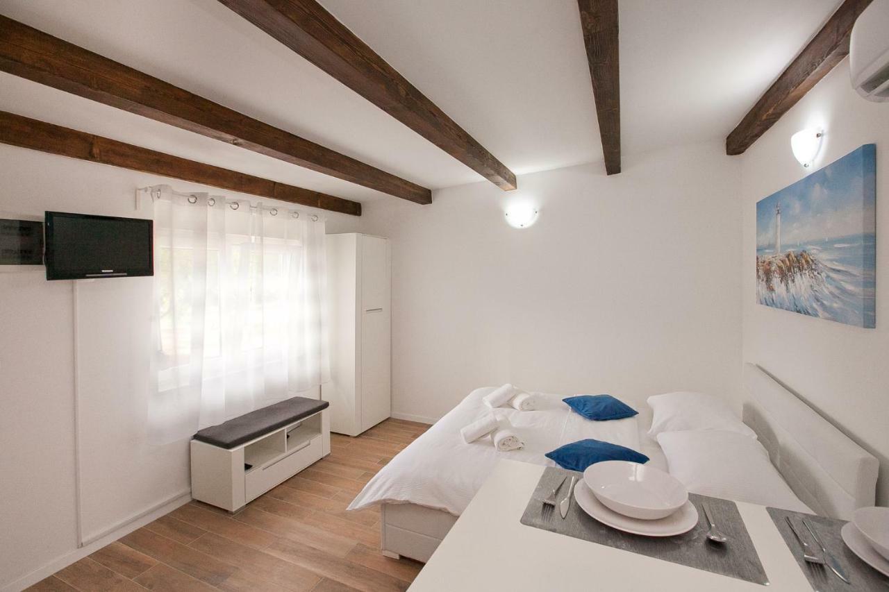 Studio Apartments Tara Zadar Exterior foto
