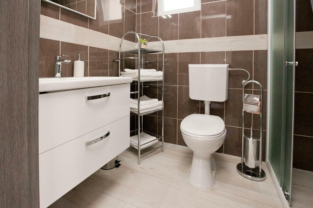 Studio Apartments Tara Zadar Exterior foto